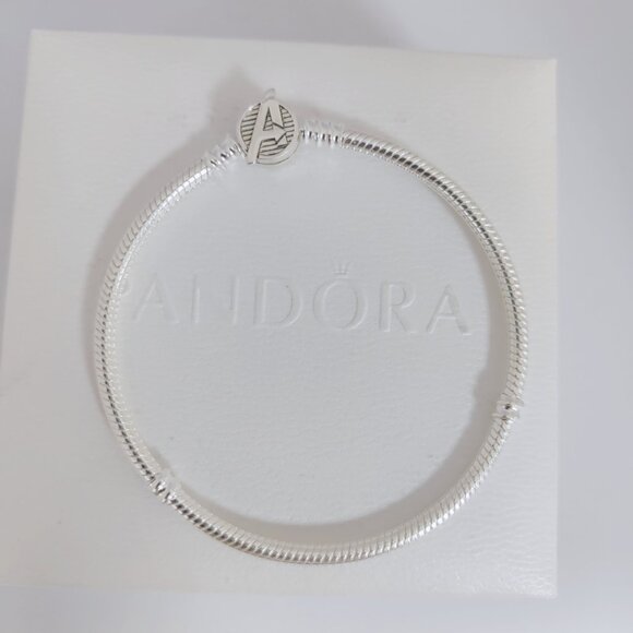 Pandora Marvel The Avengers Logo Clasp Snake Chain Bracelet - Picture 6 of 9